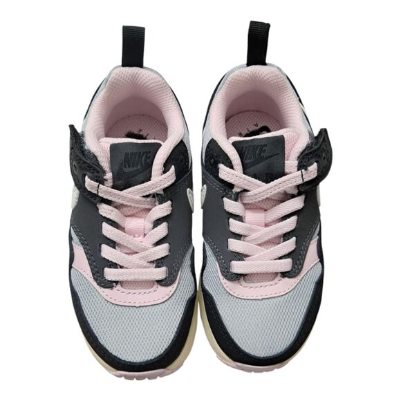 Nike Black and Pink Sneakers for Everyday Comfort - Picture 3 of 12